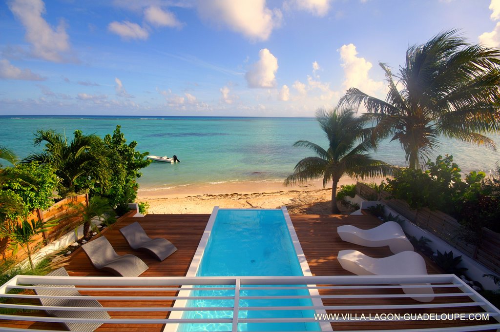 la piscine de la villa de luxe Guadeloupe